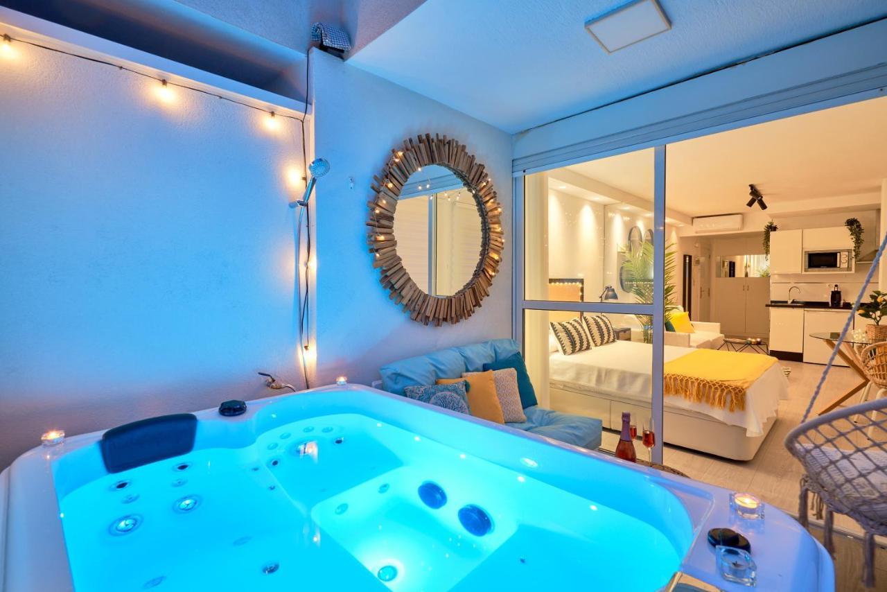 Suite Roca Chica Torremolinos Exterior photo