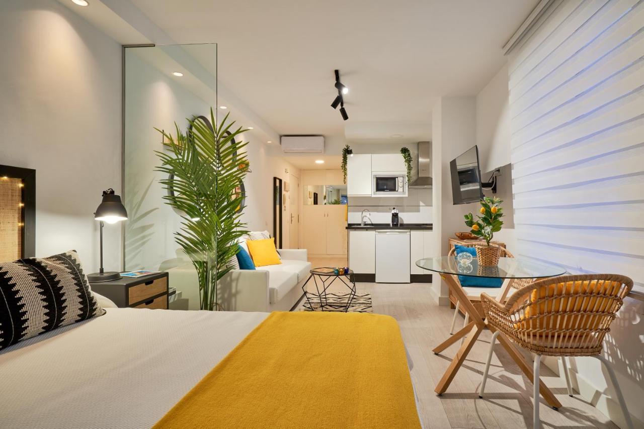 Suite Roca Chica Torremolinos Exterior photo